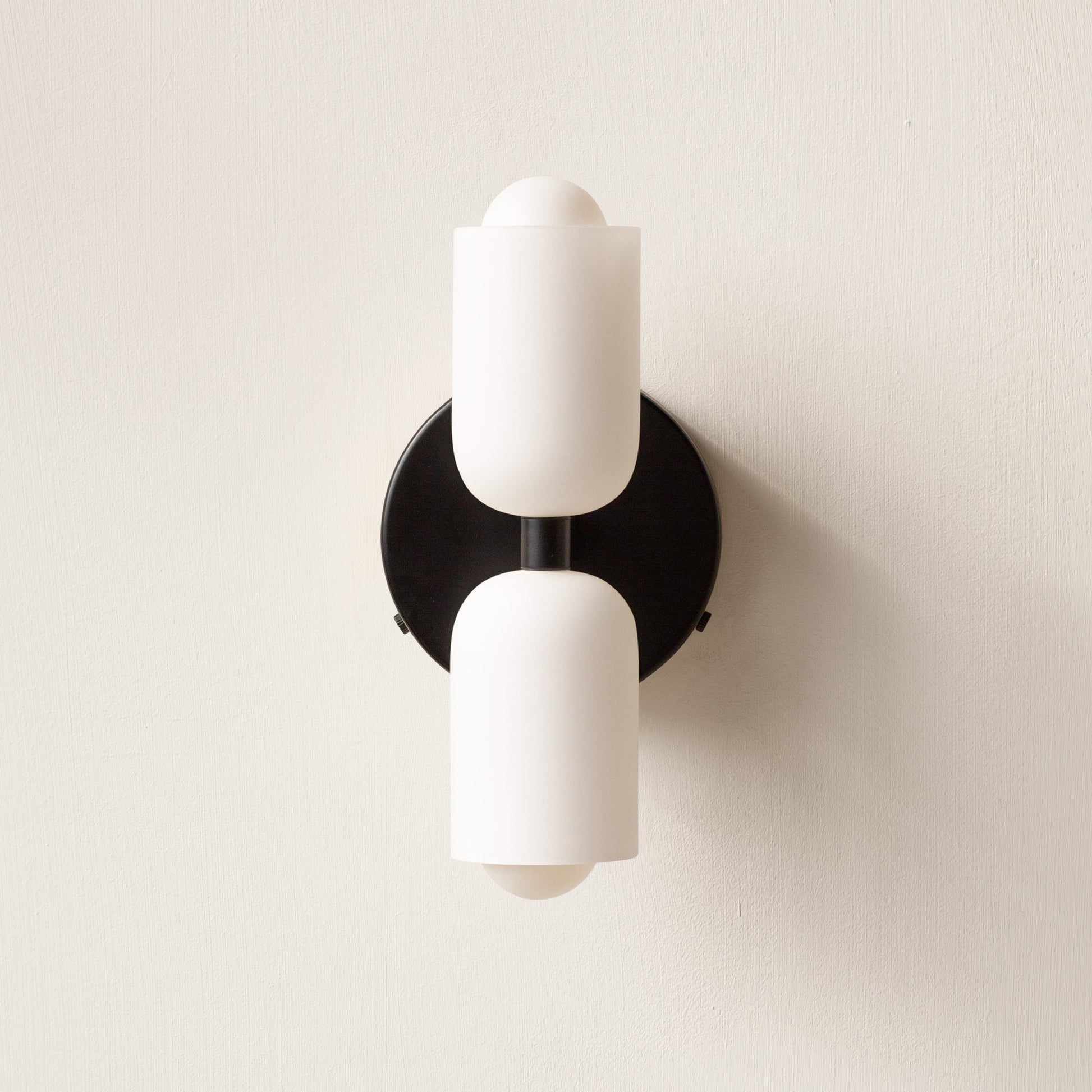 Arandela de Parede Dupla Minimalista em Tom Creme