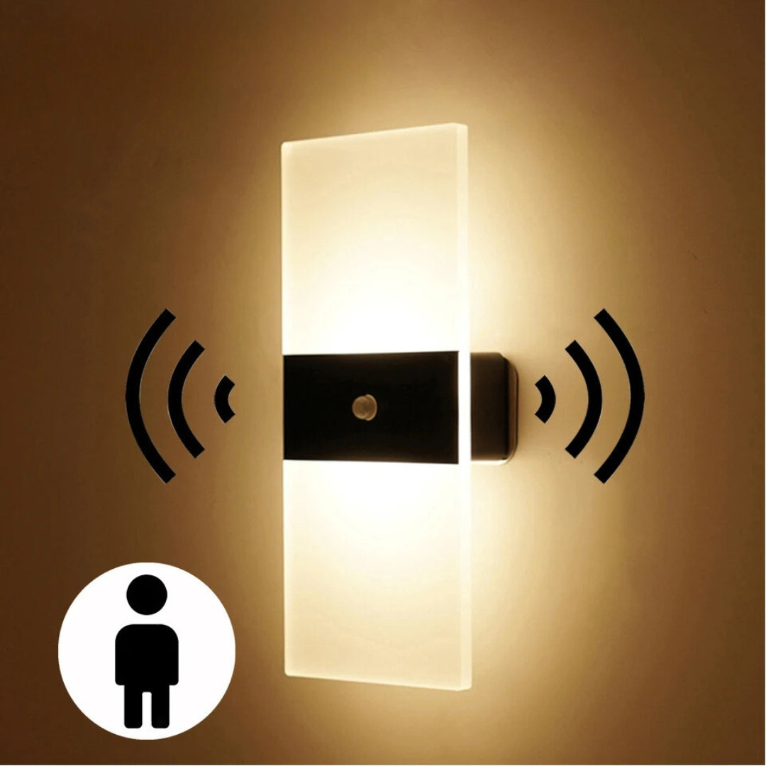 Arandela de Parede Interna Transparente com Sensor de Movimento e Luz LED