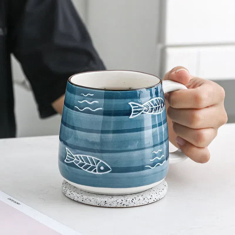 Caneca de Cerâmica Pintada à Mão Estilo Japonês - Capacidade de 500ml