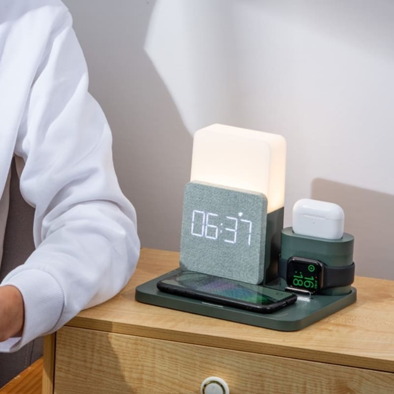 Carregador Indutivo com Luminária de Mesa e Função Despertador