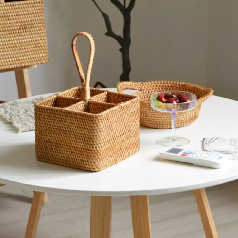Cesta de Armazenamento de Vime em Rattan Artesanal - Organizador Decorativo