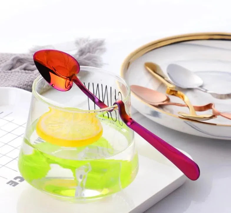 Conjunto de 4 Colheres de Aço Inoxidável com Suporte para Copos e Xícaras