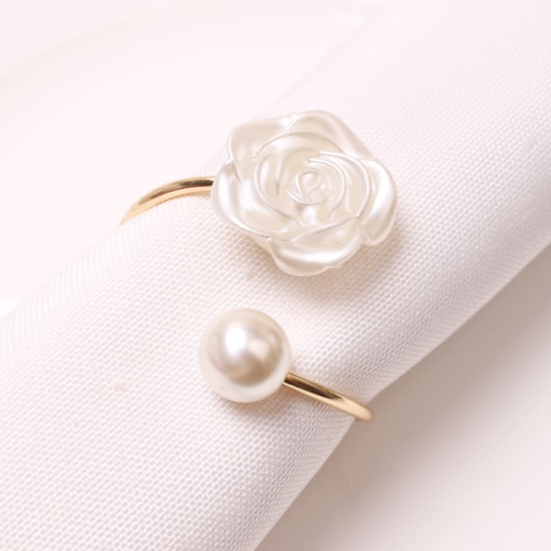 Conjunto de Anéis de Guardanapo de Tecido com Flor e Pérola - Acessórios para Mesa