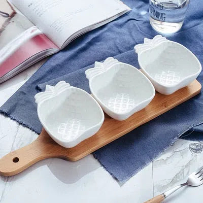 Conjunto de Petisqueiras de Porcelana com Mini Tábua de Bambu - Ideal para Servir Aperitivos