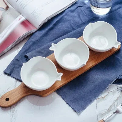 Conjunto de Petisqueiras de Porcelana com Mini Tábua de Bambu - Ideal para Servir Aperitivos