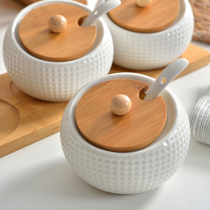 Conjunto de Porta Temperos em Cerâmica com Base de Bambu - Organizador de Temperos para Cozinha