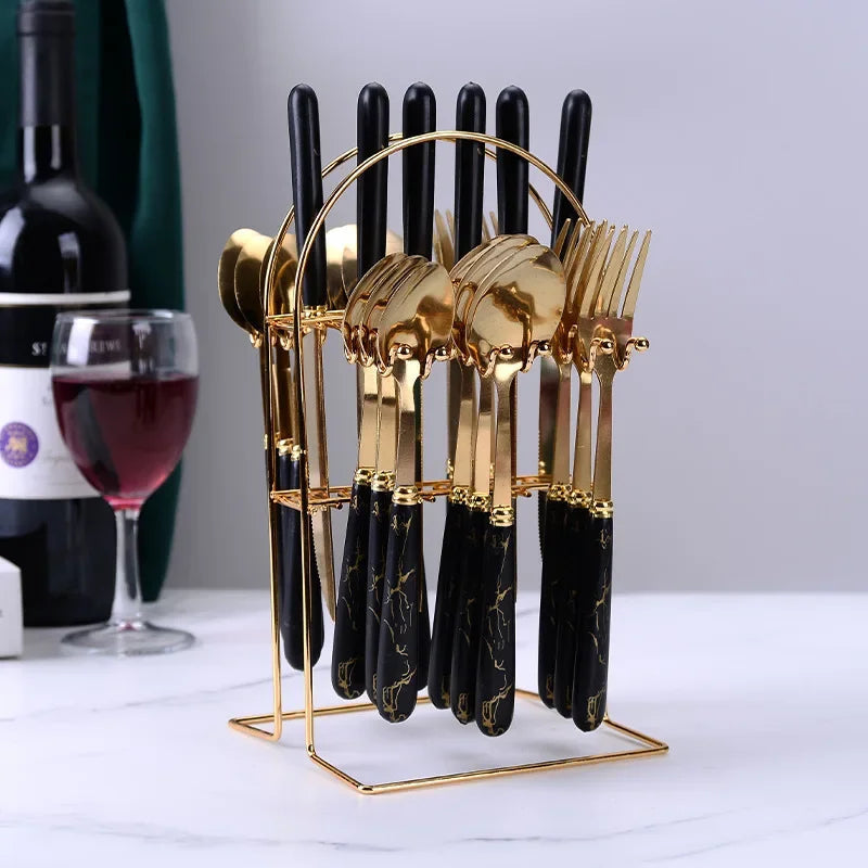 Conjunto de Talheres Dourados 24 Peças - Pratos e Utensílios para Jantar Elegantes