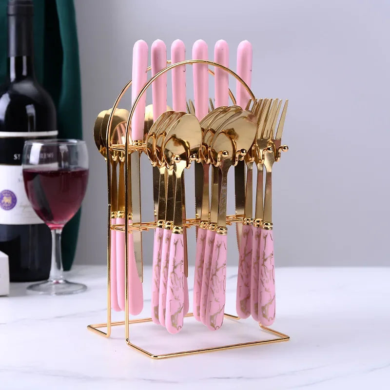 Conjunto de Talheres Dourados 24 Peças - Pratos e Utensílios para Jantar Elegantes