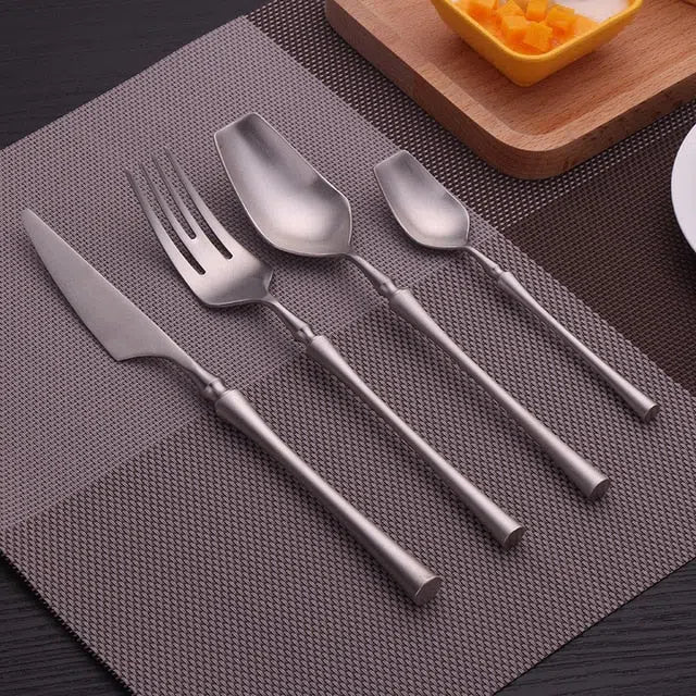 Conjunto de Talheres Ingleses em Aço Inoxidável - 4 Peças