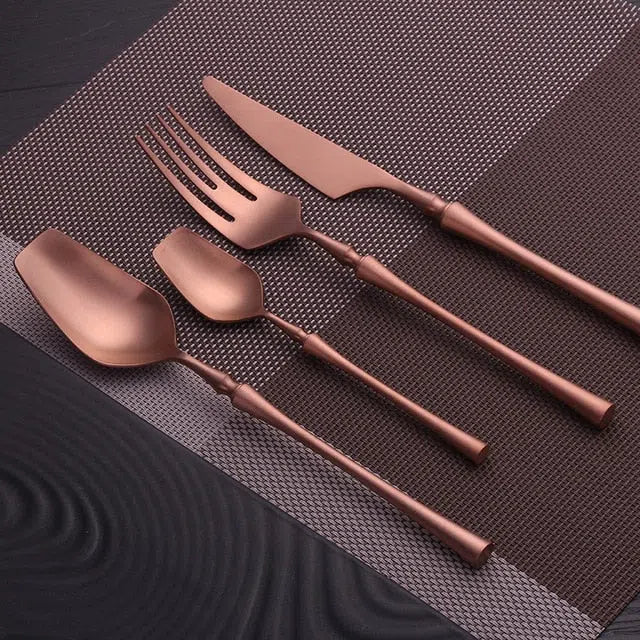 Conjunto de Talheres Ingleses em Aço Inoxidável - 4 Peças