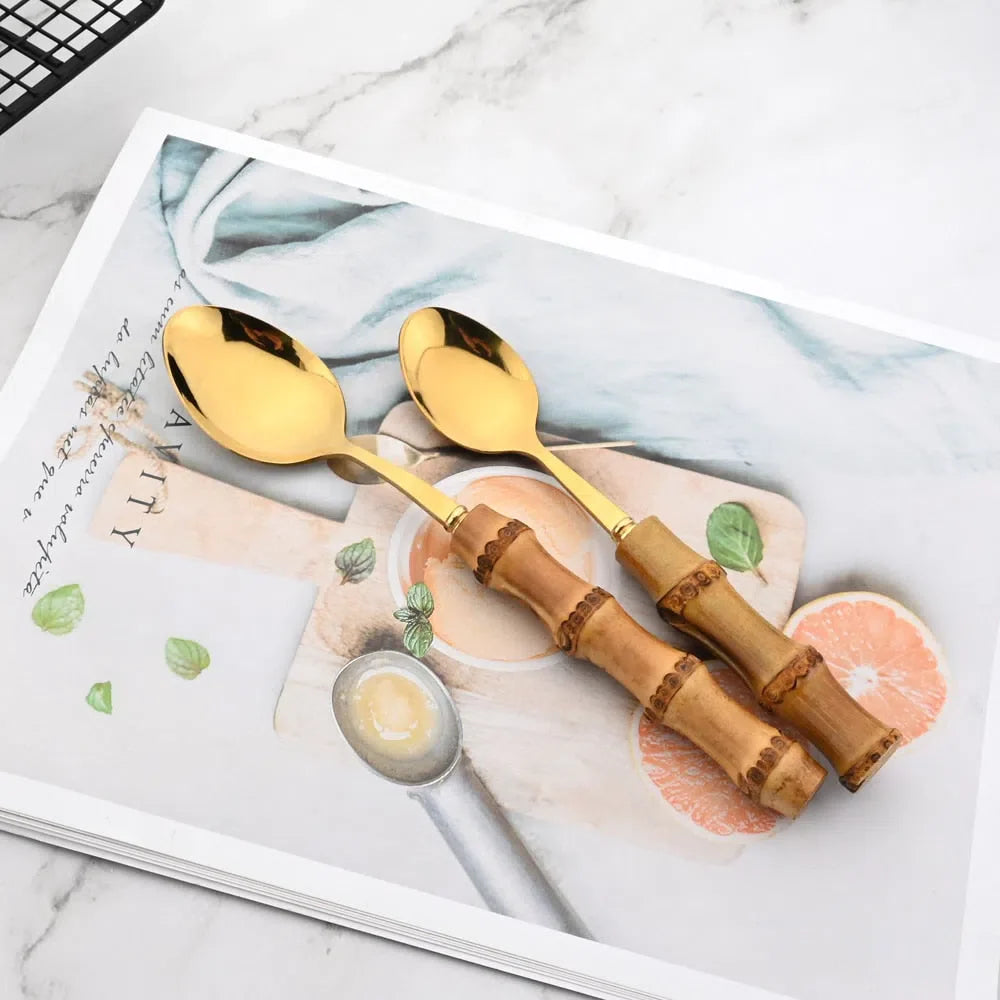 Conjunto de Talheres de Aço Inoxidável com Cabo de Bambu - 24 Peças
