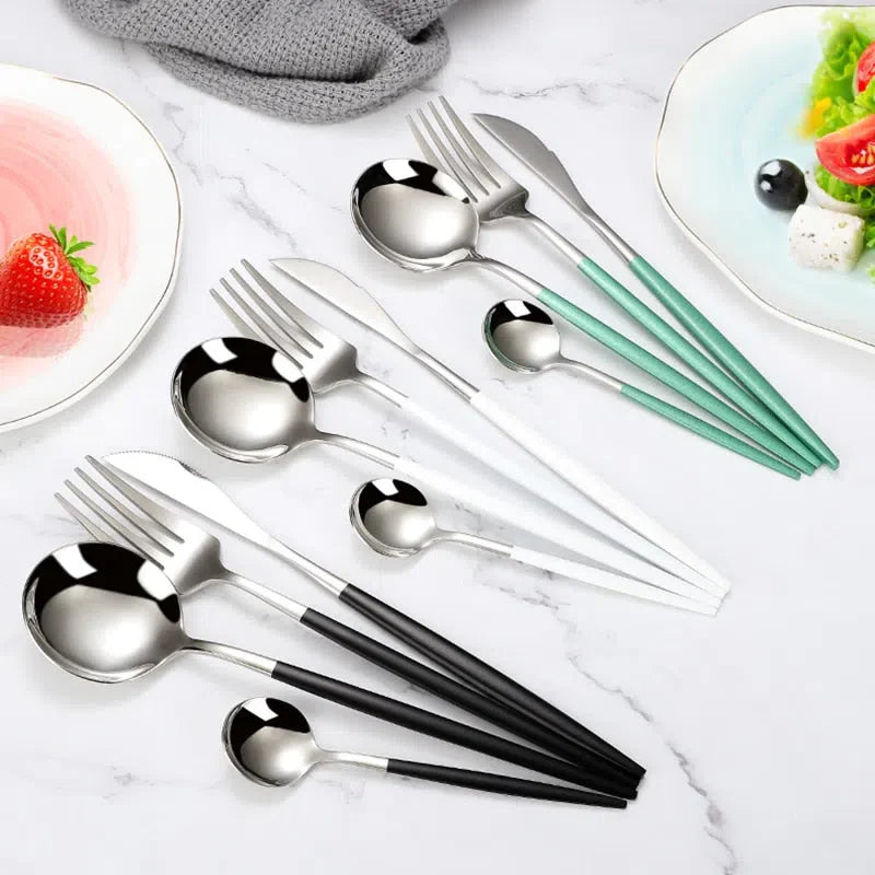 Conjunto de Talheres de Luxo 24 Peças em Aço Inoxidável - Elegante e Durável