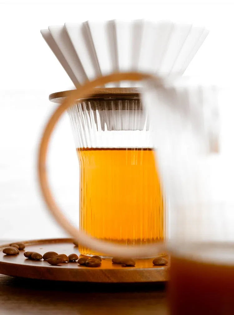 Copo Canelado de Vidro Estilo Japonês - Design Elegante para Bebidas