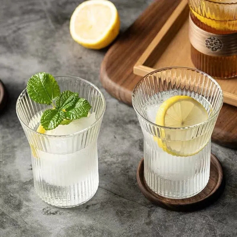 Copo Canelado de Vidro Estilo Japonês - Design Elegante para Bebidas