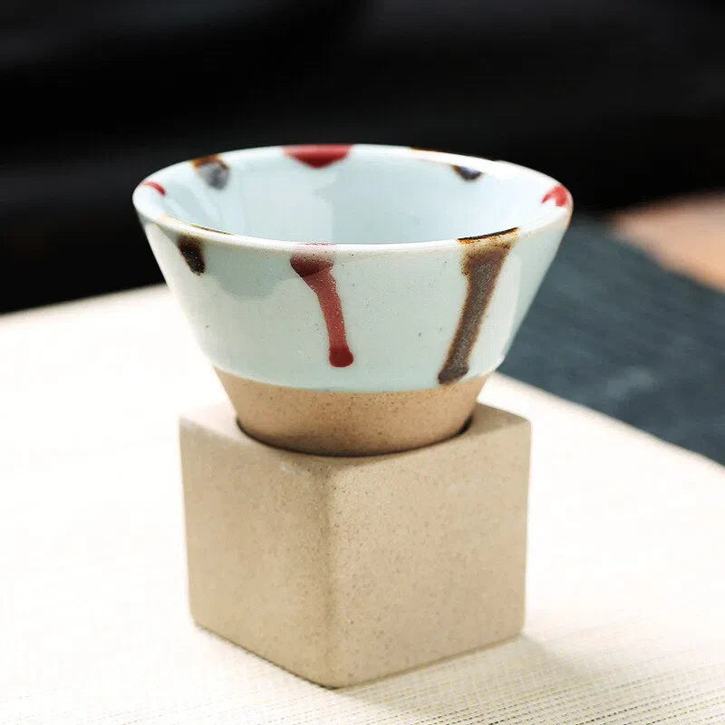 Copo Criativo em Cerâmica Decorativa para Bebidas