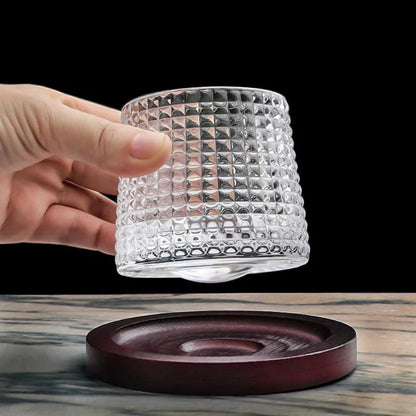 Copo de Whisky em Cristal com Base Rotativa para Bar em Casa