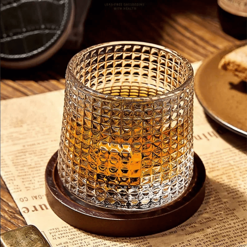 Copo de Whisky em Cristal com Base Rotativa para Bar em Casa