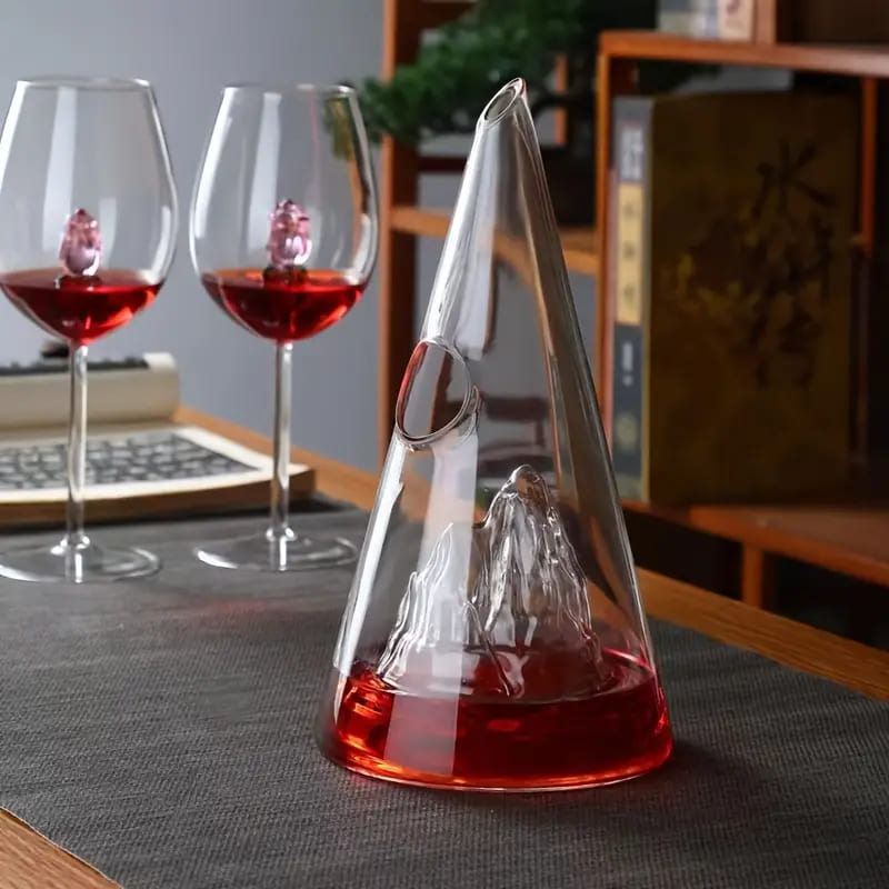 Decantador de Vinho e Whisky em Vidro com Design em Pirâmide para Bar em Casa