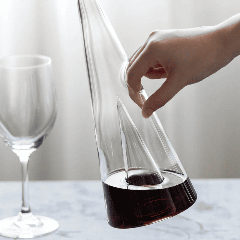Decantador de Vinho e Whisky em Vidro com Design em Pirâmide para Bar em Casa