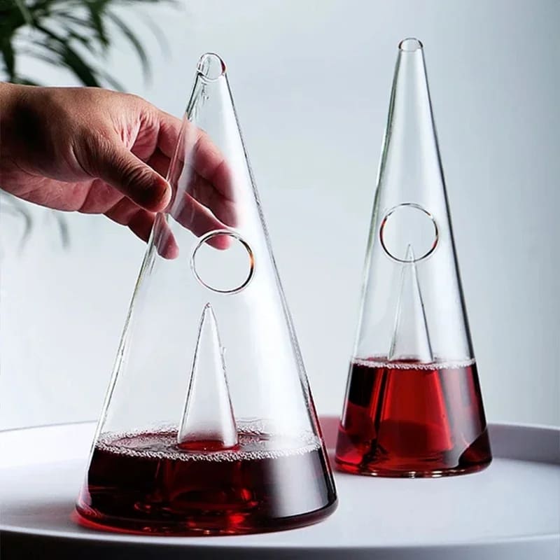 Decantador de Vinho e Whisky em Vidro com Design em Pirâmide para Bar em Casa