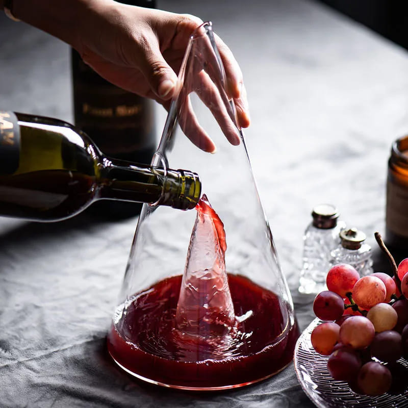 Decantador de Vinho e Whisky em Vidro com Design em Pirâmide para Bar em Casa