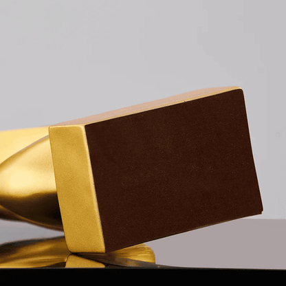 Escultura Abstrata em Resina para Decoração de Sala - Design em Chamas