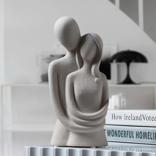 Escultura Decorativa em Resina - Amor Entrelaçado para Decoração de Ambiente