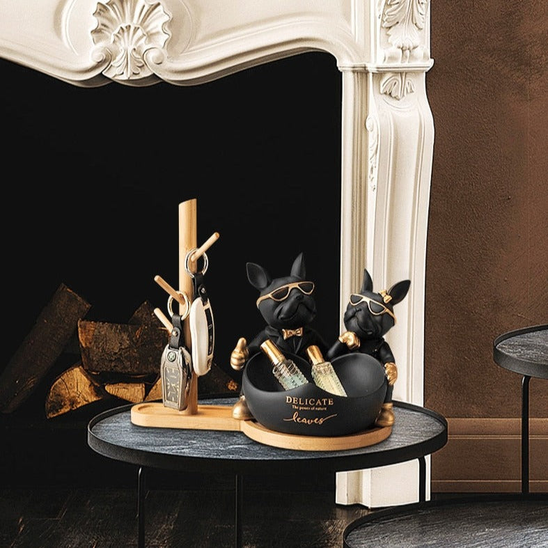 Estatueta Decorativa BullDog Francês Casal Edição Limitada com Suporte de Madeira Brinde