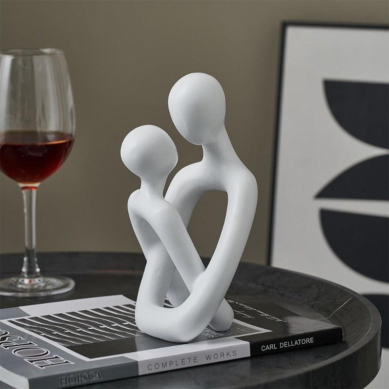 Estatueta de Casal Apaixonado em Resina - Decoração Romântica