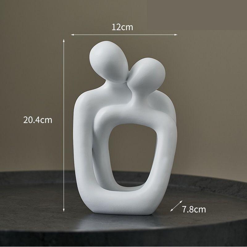 Estatueta de Casal Apaixonado em Resina - Decoração Romântica