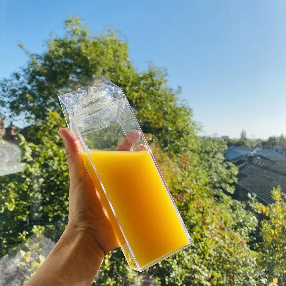 Garrafa Transparente com Design de Caixa de Leite - Opções de 500ml e 1000ml