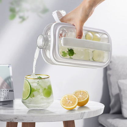 Garrafa de Água com Formato de Gelo Redondo - Ideal para Bebidas Frescas