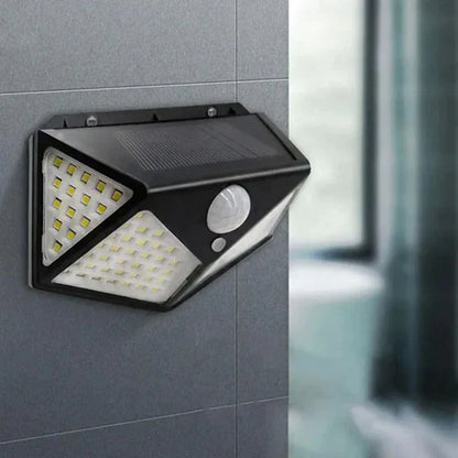 Luminária Solar LED à Prova d'Água para Jardim - Iluminação Externa Eficiente