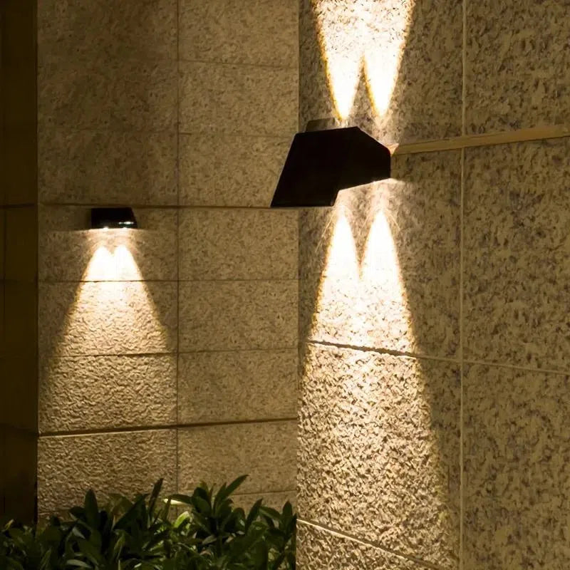 Luminária Solar LED à Prova d'Água para Jardim - Urbane Wall
