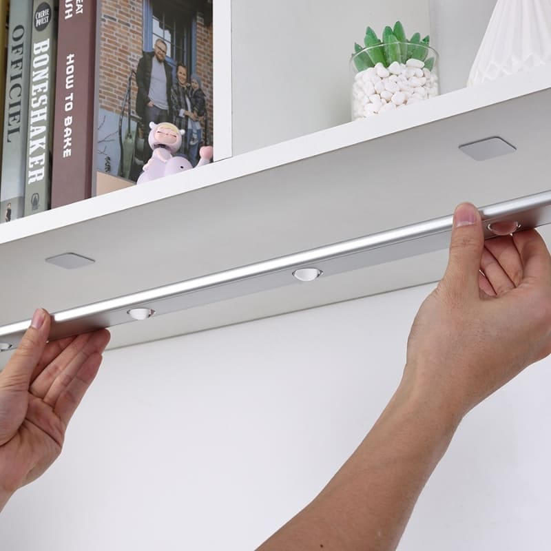 Luminária de LED Magnética com Sensor de Movimento para Iluminação Automática