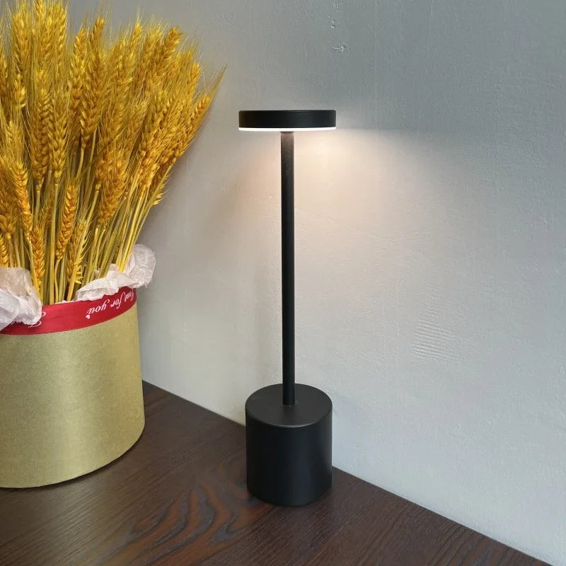 Luminária de Mesa Decorativa Recarregável Sem Fio - Iluminação Moderna
