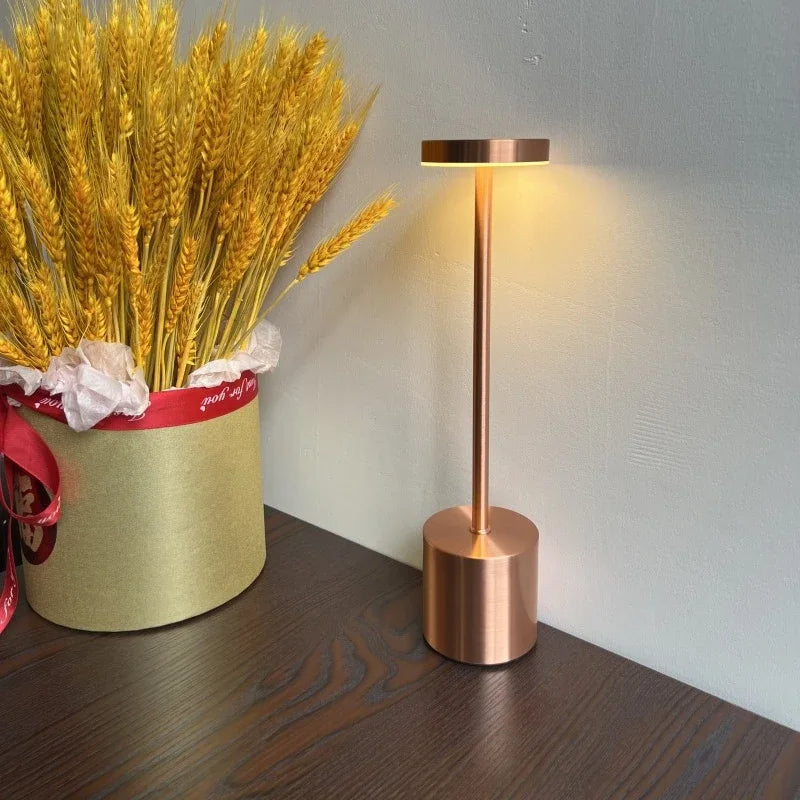 Luminária de Mesa Decorativa Recarregável Sem Fio - Iluminação Moderna