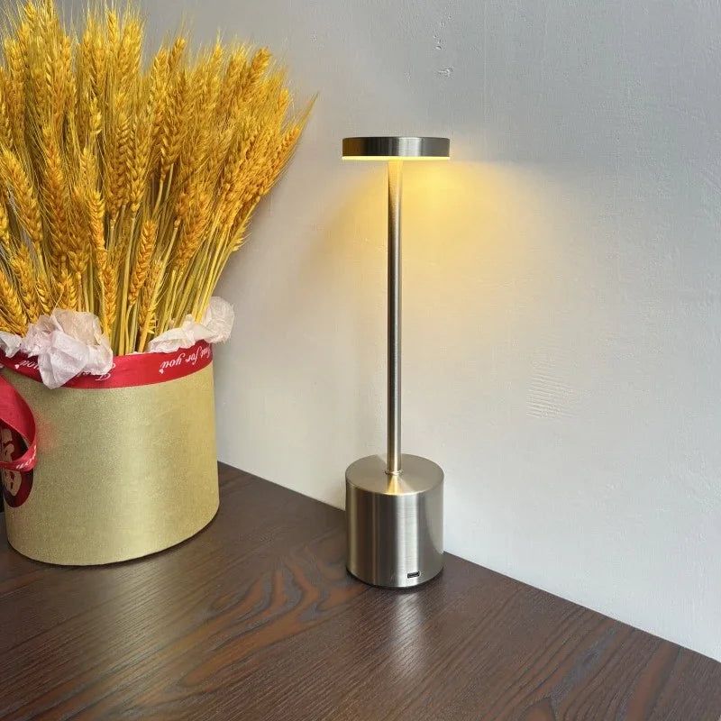 Luminária de Mesa Decorativa Recarregável Sem Fio - Iluminação Moderna