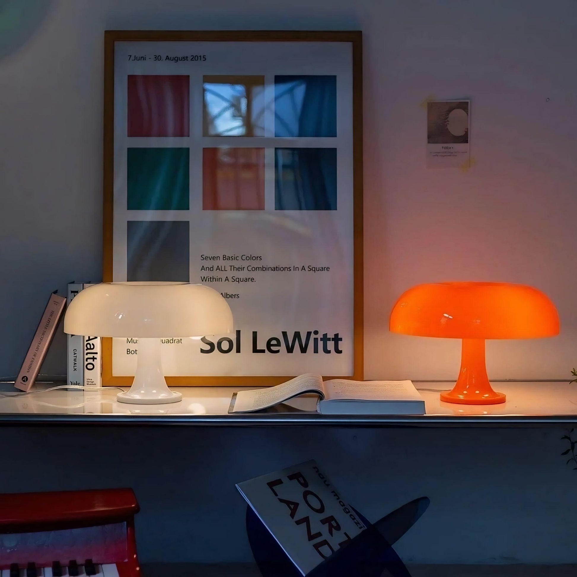 Luminária de Mesa Estilo Cogumelo na Cor Laranja