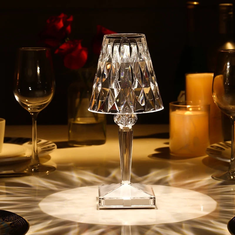 Luminária de Mesa LED Diamante USB 3 em 1 Sem Fio - Iluminação Moderna e Portátil