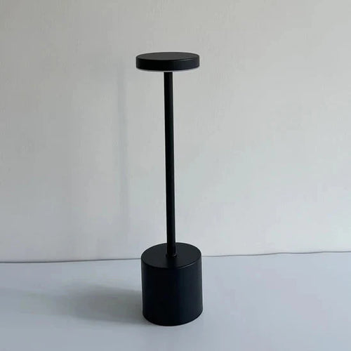 Luminária de Mesa LED Recarregável Sem Fio em Metal - Iluminação Moderna e Prática