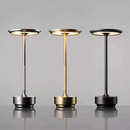 Luminária de Mesa LED Sem Fio Recarregável em Metal