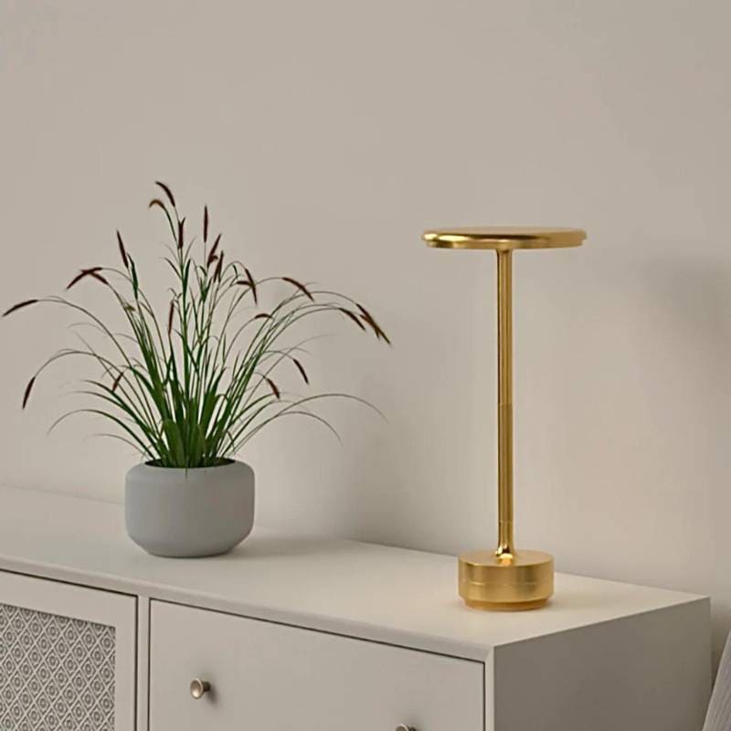 Luminária de Mesa LED Sem Fio Recarregável em Metal