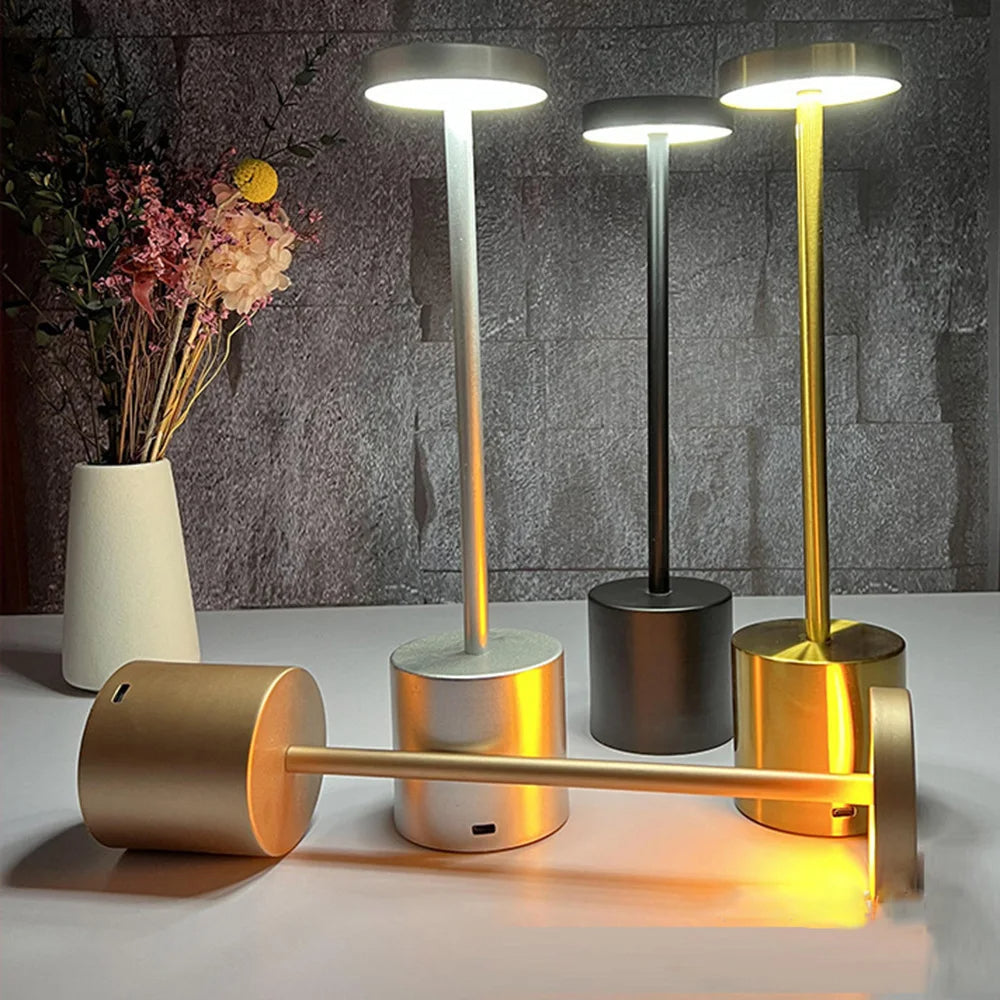 Luminária de Mesa Portátil Sem Fio com Luz LED