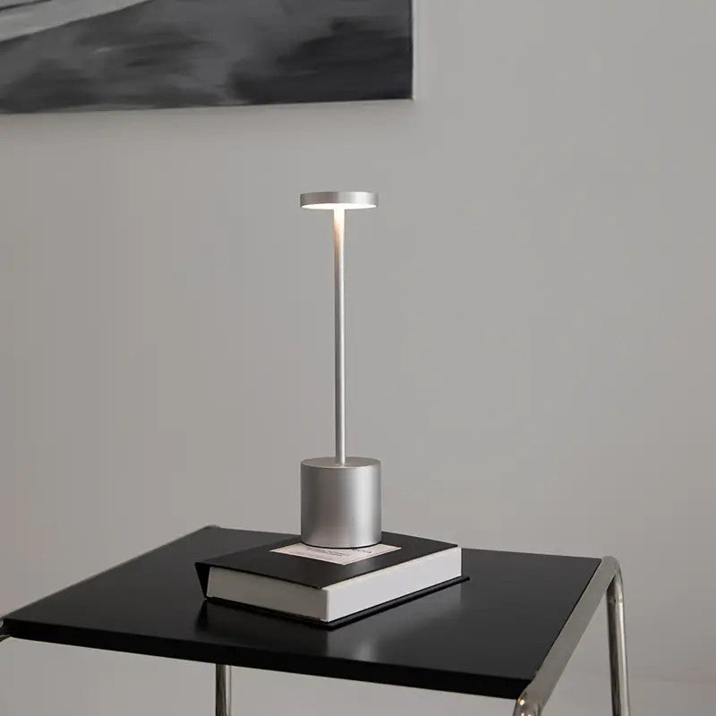 Luminária de Mesa Portátil Sem Fio com Luz LED