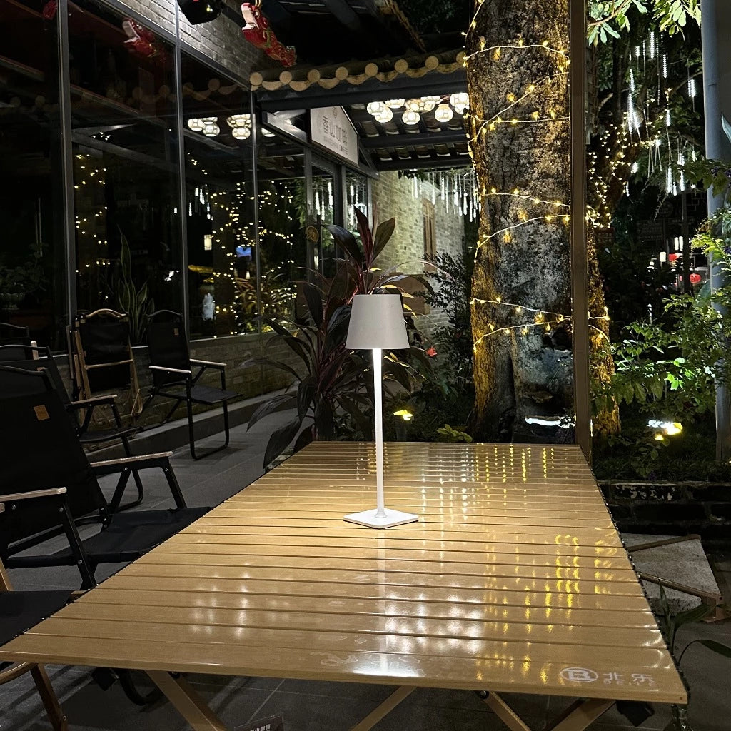 Luminária de Mesa Sem Fio Dimerizável - Iluminação Moderna e Prática