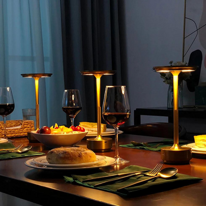 Luminária de Mesa Sem Fio com 3 Tons de Luz - Modelo Copenhagen