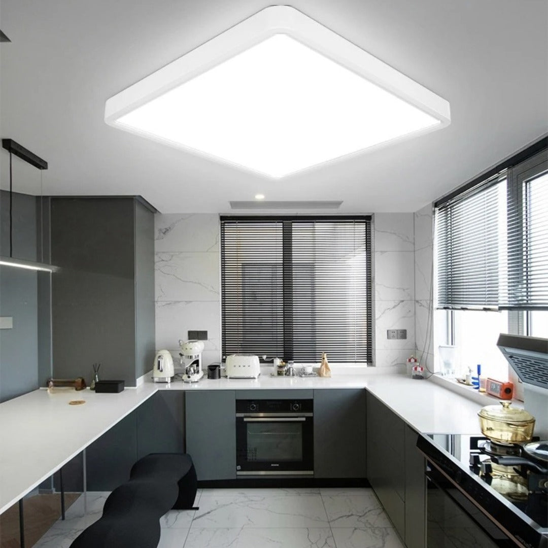 Luminária de Teto Quadrada LED Bivolt - Iluminação Moderna e Eficiente