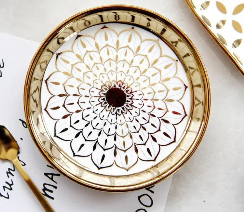 Mini Prato em Cerâmica Dourado em Forma de Coração