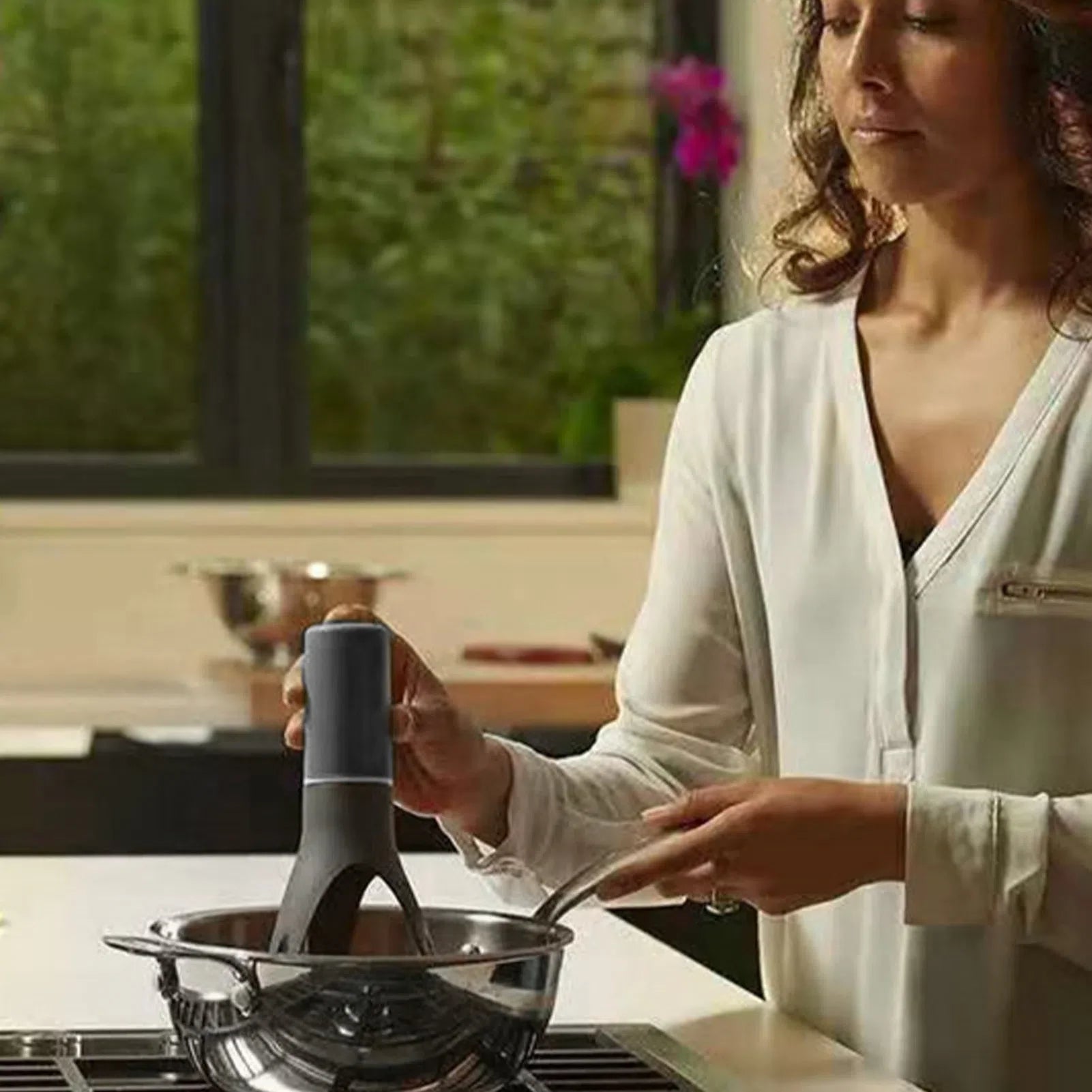 Misturador Automático de Alta Eficiência para Cozinha - Mistura Rápida e Prática